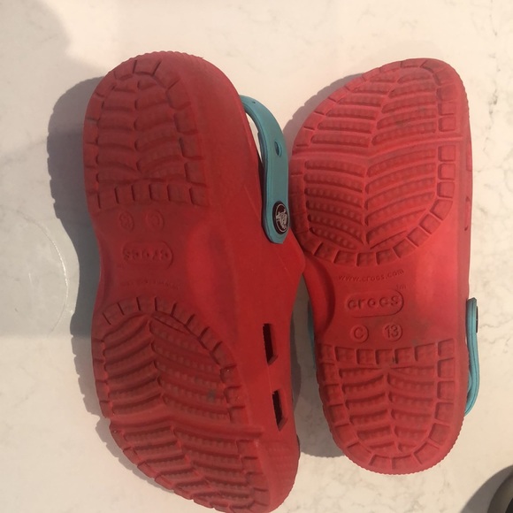 Elana of Avalor Crocs - Picture 3 of 5